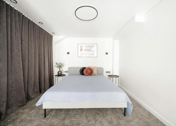 Youston Self Check-in * Wilno